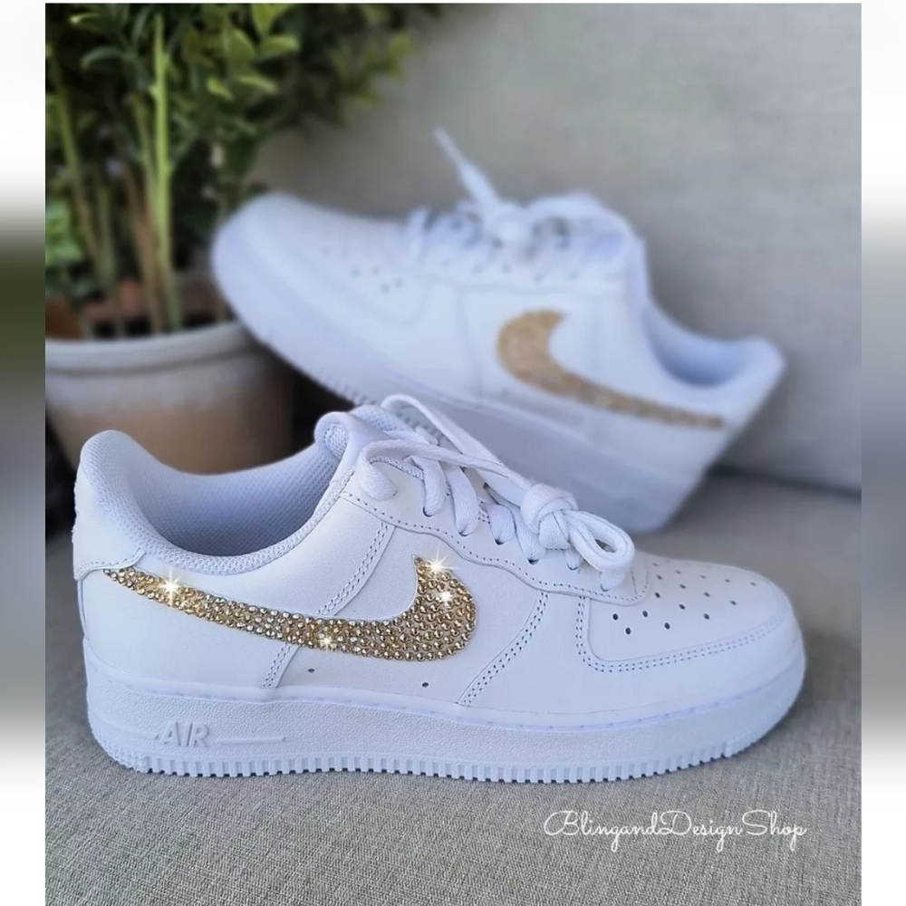 Women's Nike Air Force 1 07 White Sneakers made with Swarovski Crystals - Picture 3 of 8